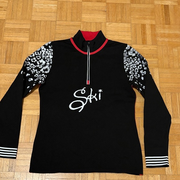 Newland Tops - Newland Ski Black and White Long Sleeve Top NWOT